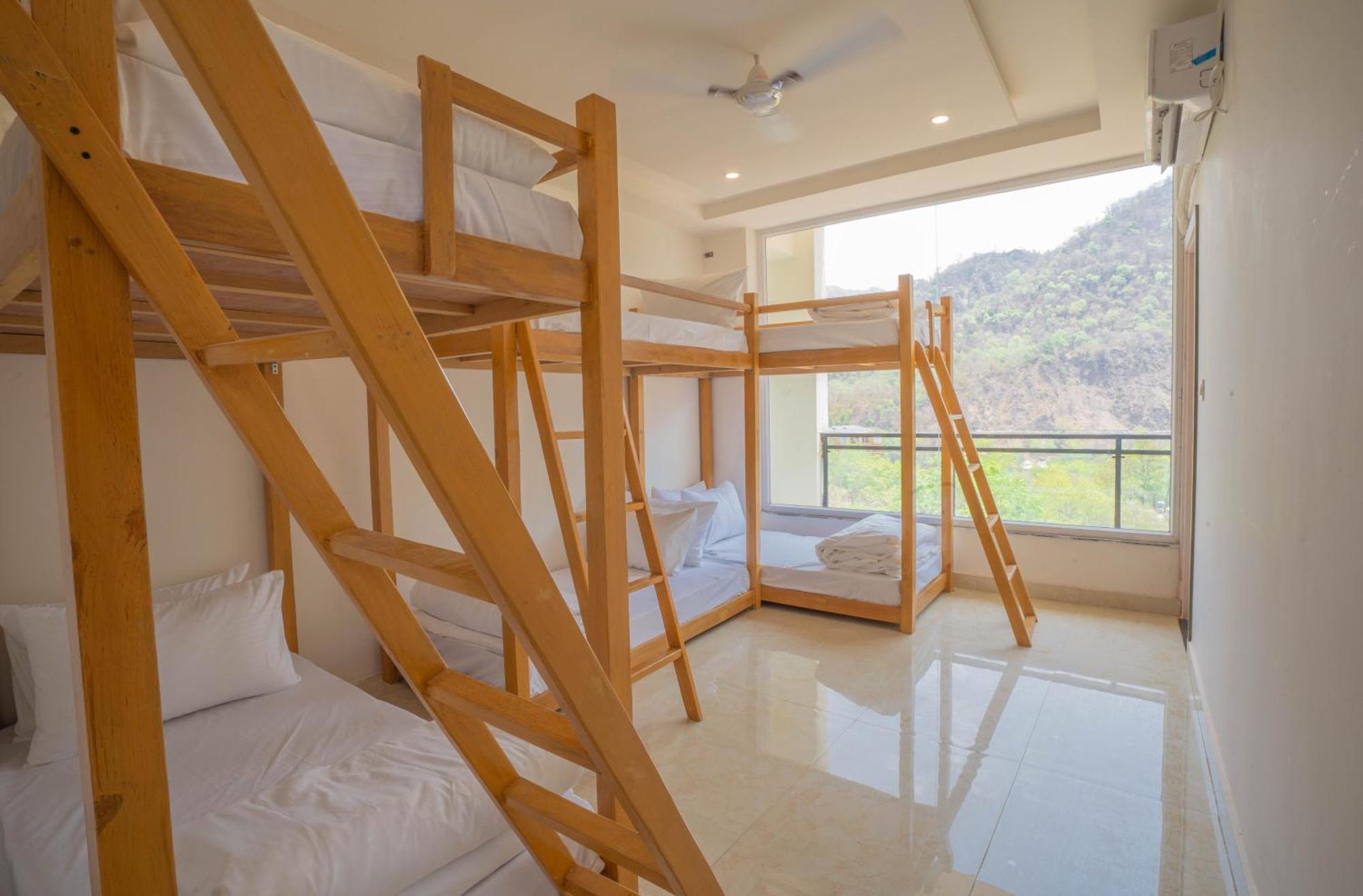Perfectstayz Alpine Near Laxman Jhula Rishikesh Exterior photo